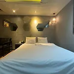 Urban Nest Hotel
