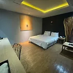 Urban Nest Hotel